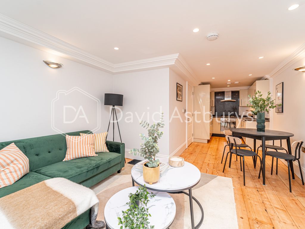 2 bed flat for sale in Balls Pond Road, Islington, London N1, £475,000
