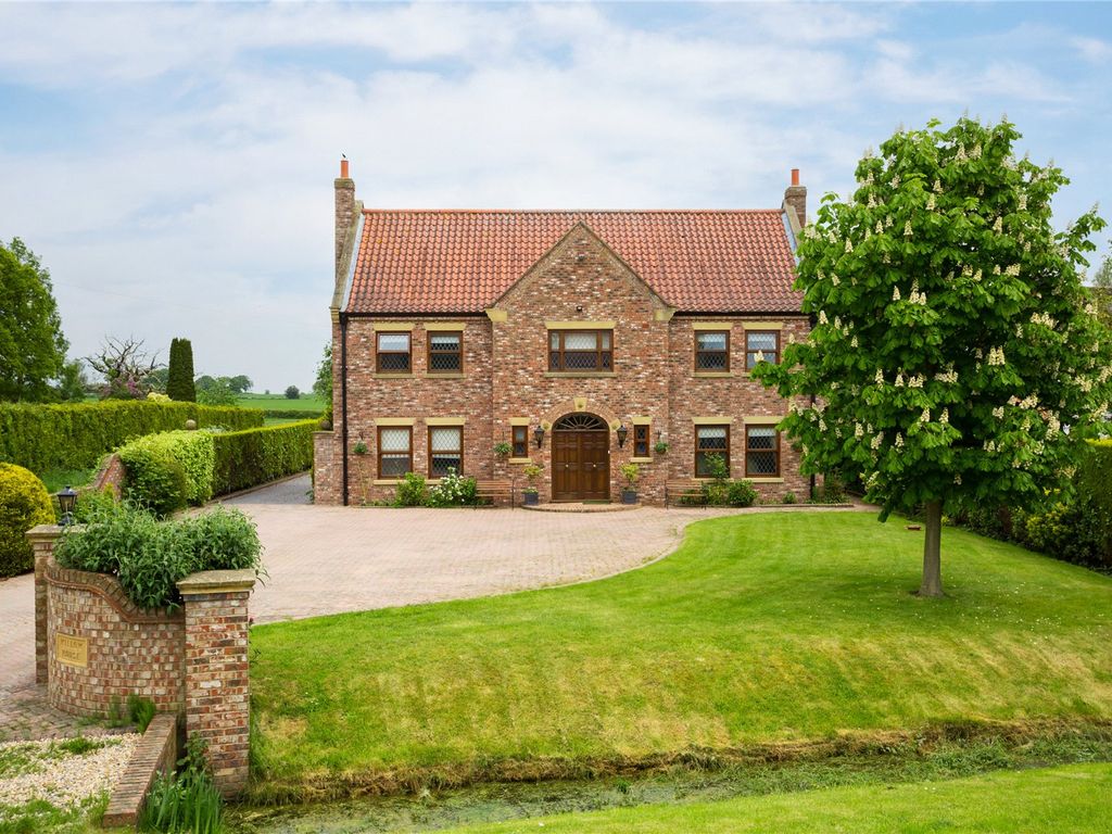 5 bed detached house for sale in Warthill, York, North Yorkshire YO19, £1,325,000