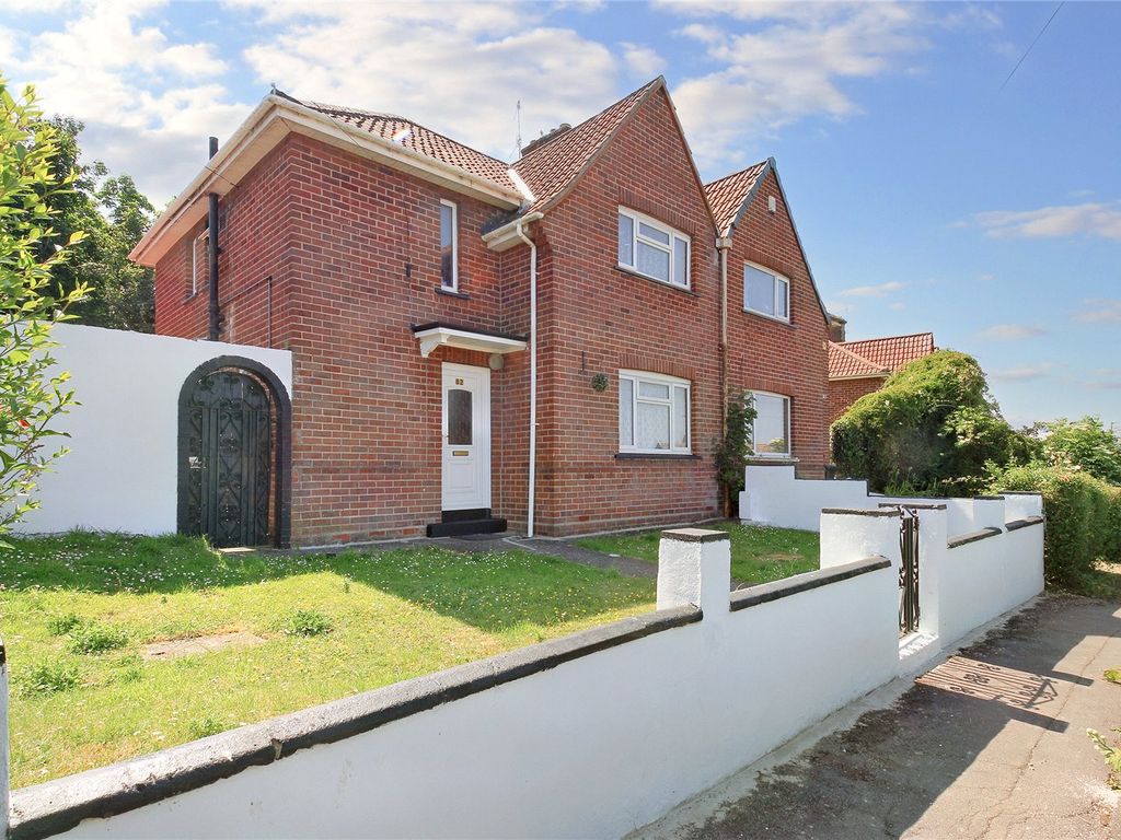 3 bed semi-detached house for sale in Wedmore Vale, Bedminster, Bristol BS3, £340,000