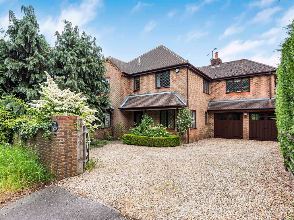 5 bed detached house for sale in Swains Lane, Flackwell Heath HP10, £845,000
