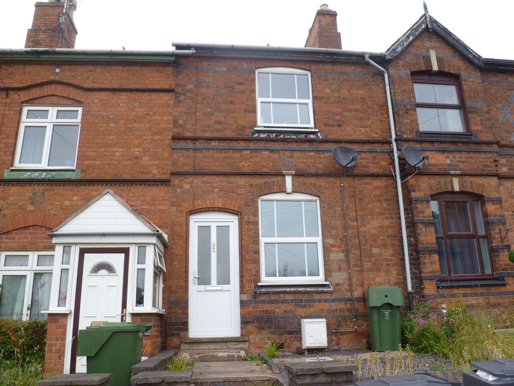 2 bed terraced house to rent in Stoke Road, Bromsgrove B60, £850 pcm