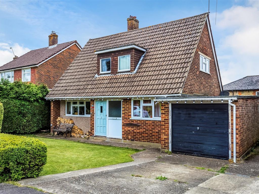 3 bed detached house for sale in St Andrews Way, Limpsfield Chart, Oxted RH8, £499,950