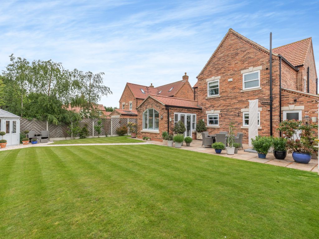 6 bed detached house for sale in Church View, Tetney DN36, £650,000