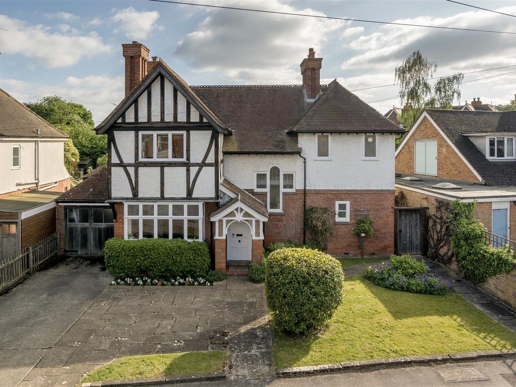 4 bed detached house for sale in Sturges Road, Wokingham, Berkshire RG40, £1,000,000