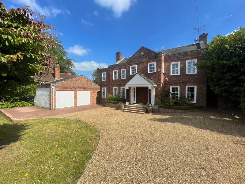 5 bed detached house for sale in Lower Road, Fetcham, Leatherhead KT22, £1,650,000