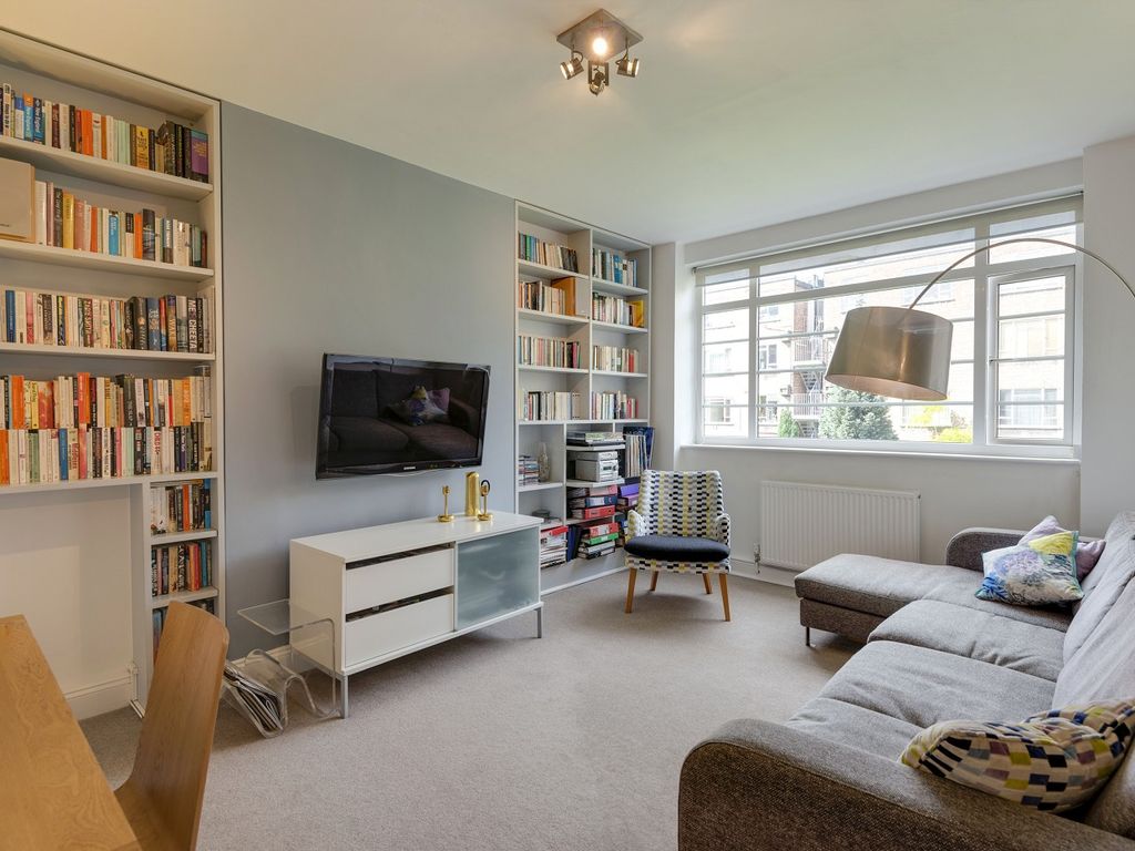 2 bed flat for sale in Charlbert Court, Eamont Street NW8, £675,000