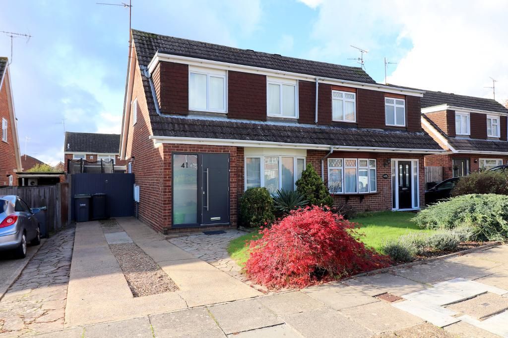 3 bed semi-detached house for sale in Ringwood Road, Luton, Bedfordshire LU2, £360,000