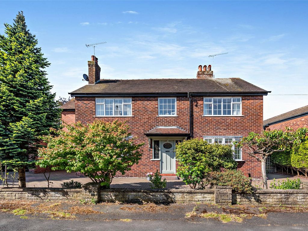 4 bed detached house for sale in Rostherne Road, Wilmslow, Cheshire SK9, £900,000