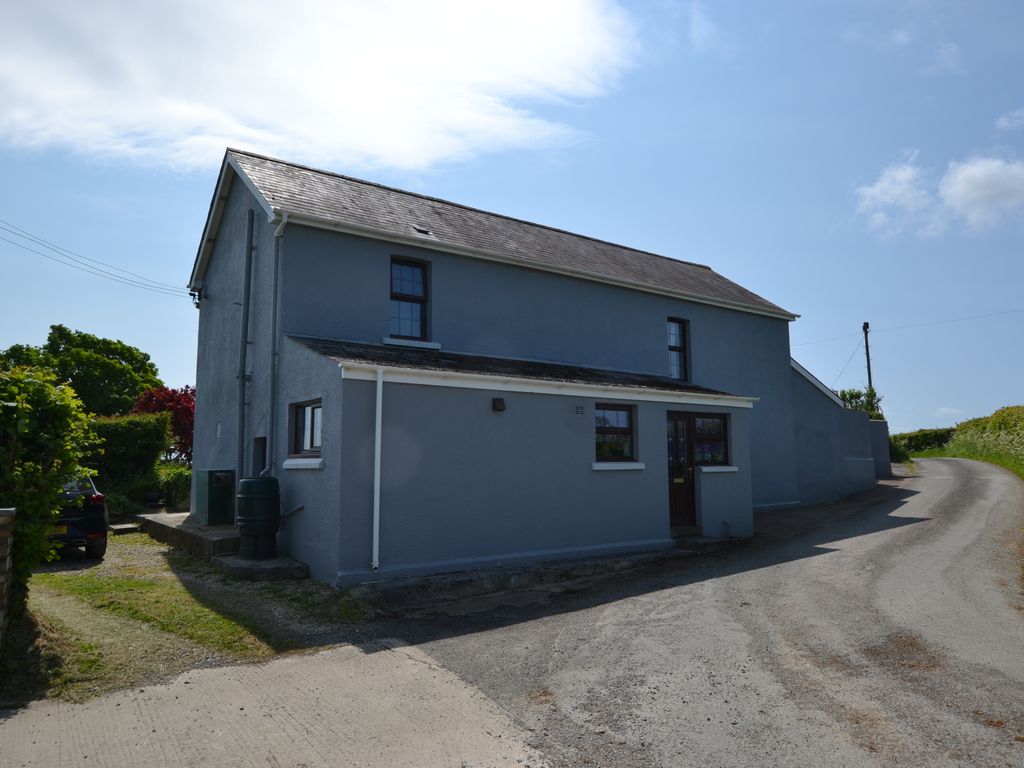 3 bed detached house for sale in Bancyfelin, Carmarthen SA33, £500,000