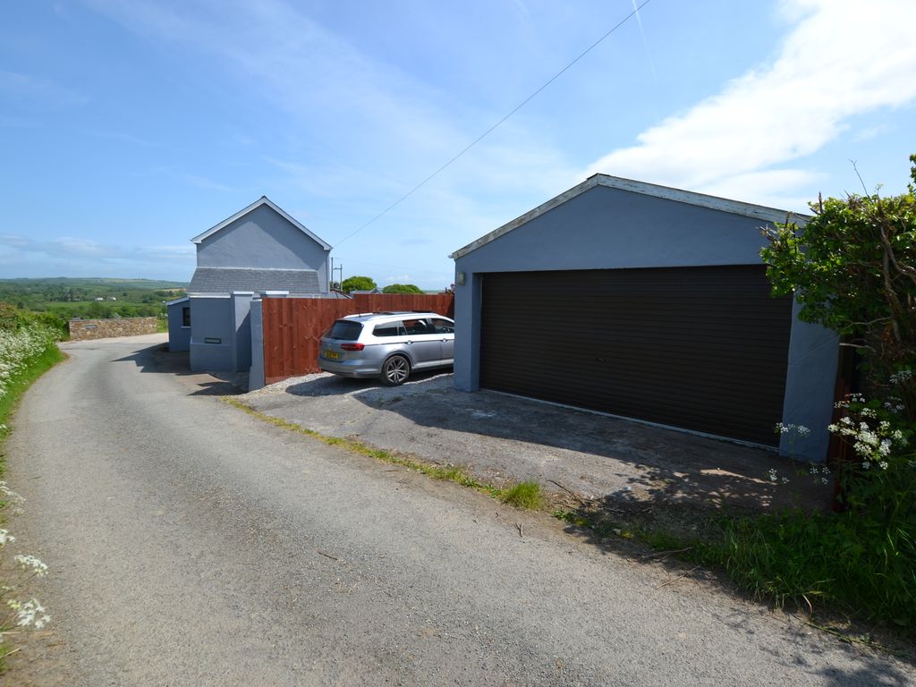 3 bed detached house for sale in Bancyfelin, Carmarthen SA33, £500,000