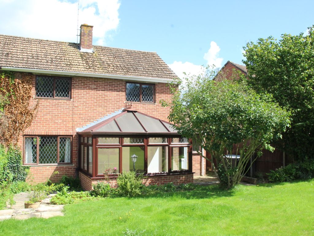 3 bed semi-detached house for sale in Coldharbour Road, Hungerford RG17, £350,000