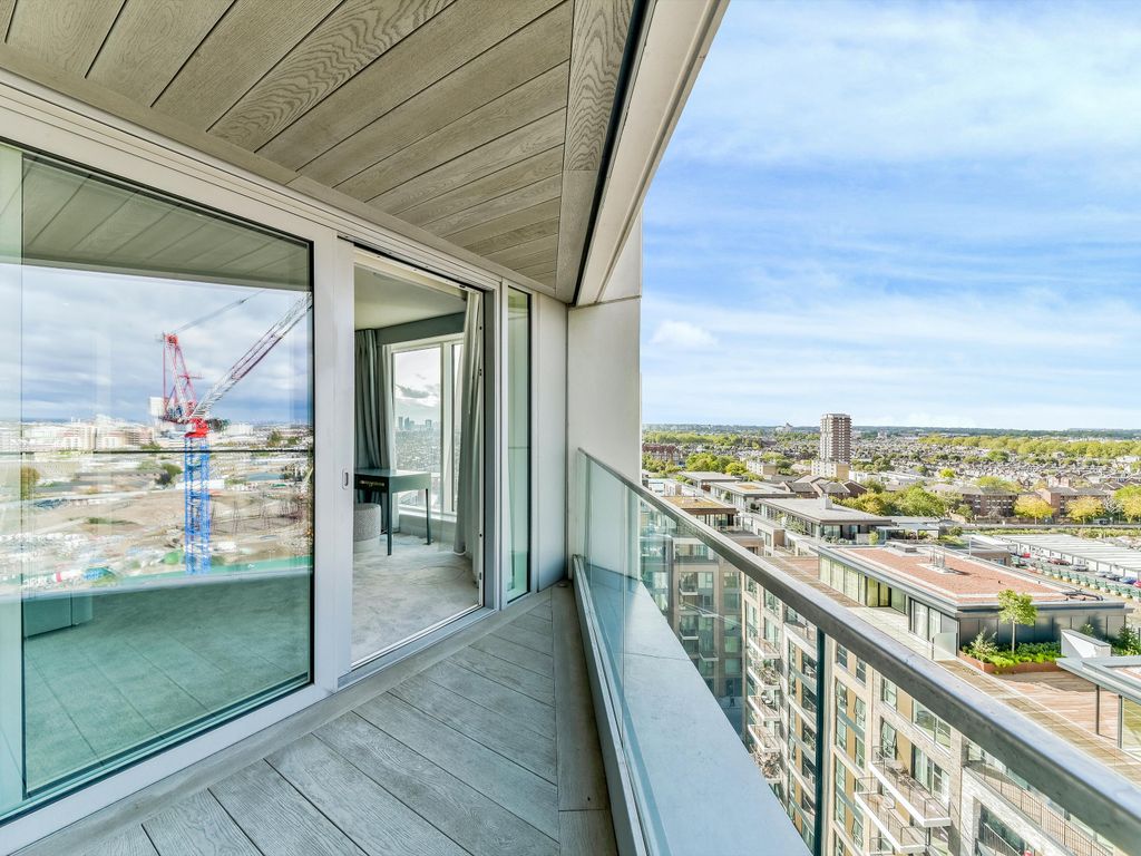 6 bed flat for sale in Chelsea Creek Tower, Park Street, London SW6, £5,000,000