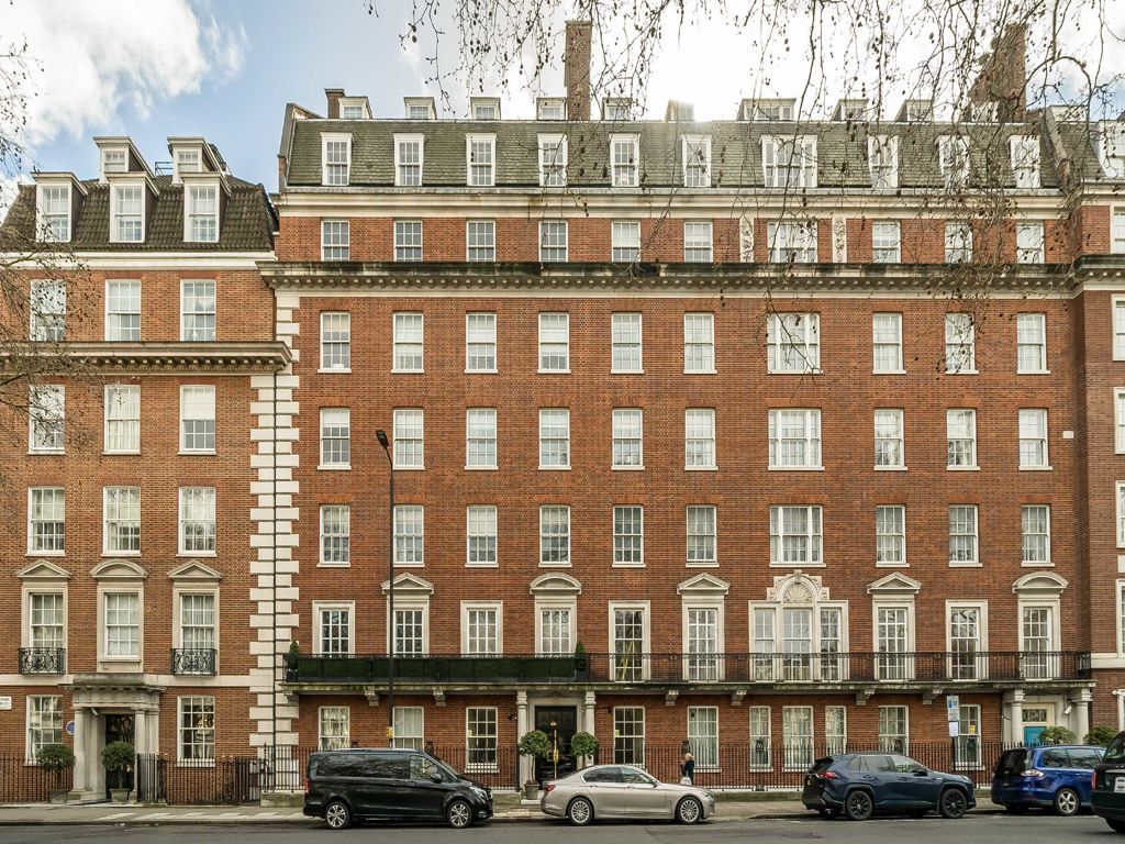 2 bed flat for sale in Grosvenor Square, London W1K, £7,950,000