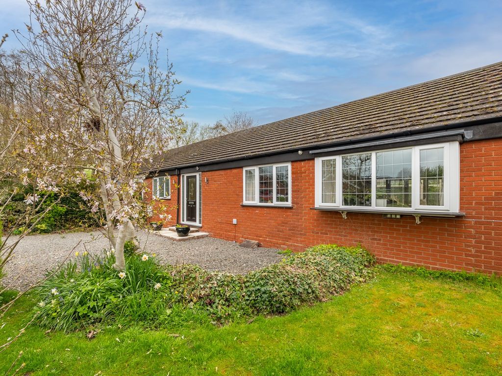2 bed semi-detached bungalow for sale in Riverside Gardens, Henley-In-Arden B95, £425,000