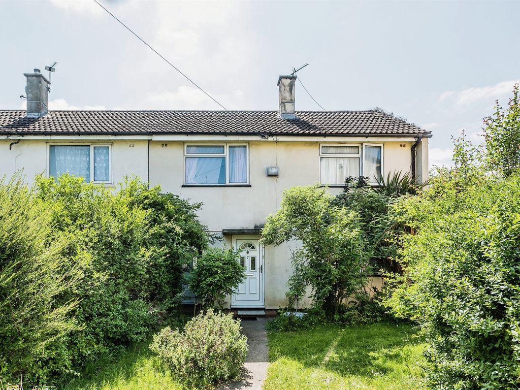 3 bed end terrace house for sale in Barns Road, Oxford OX4, £365,000