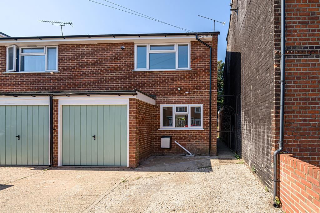 2 bed semi-detached house for sale in West Reading, Berkshire RG30, £340,000