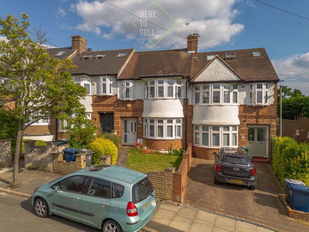 3 bed terraced house for sale in Uplands Road, East Barnet EN4, £650,000