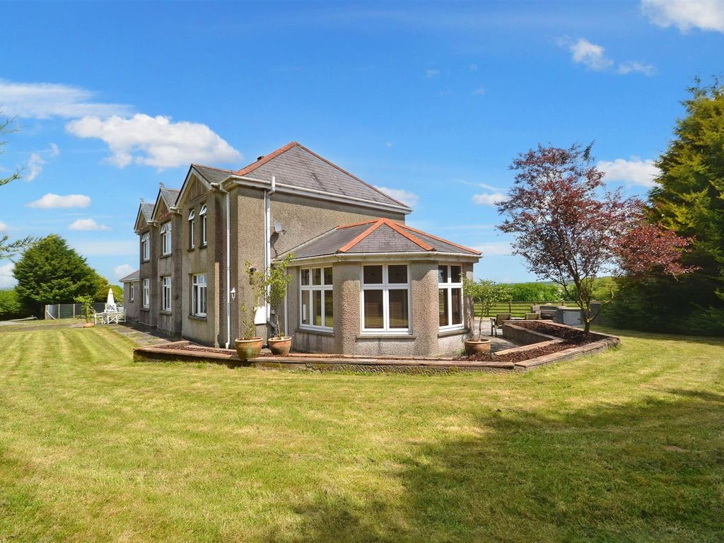 6 bed country house for sale in Saron, Llandysul SA44, £700,000
