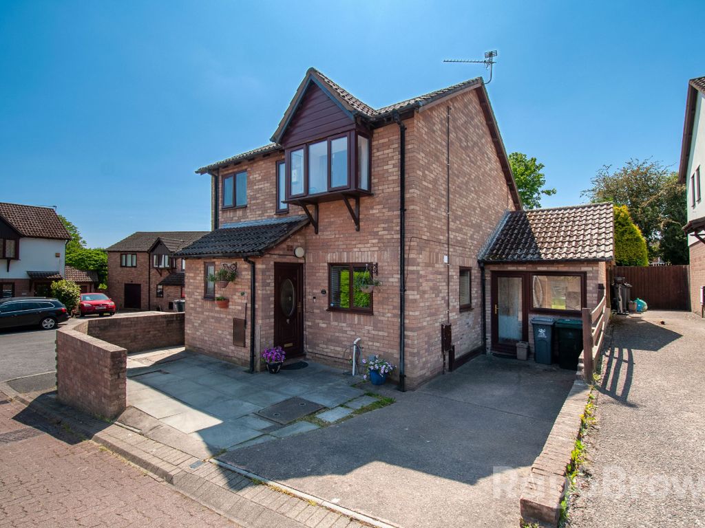 3 bed detached house for sale in The Farthings, Pontprennau, Cardiff CF23, £350,000