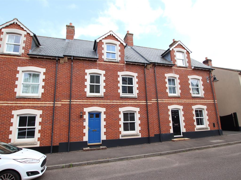 4 bed town house for sale in Masterson Street, Wyvern Park, Exeter EX2, £500,000