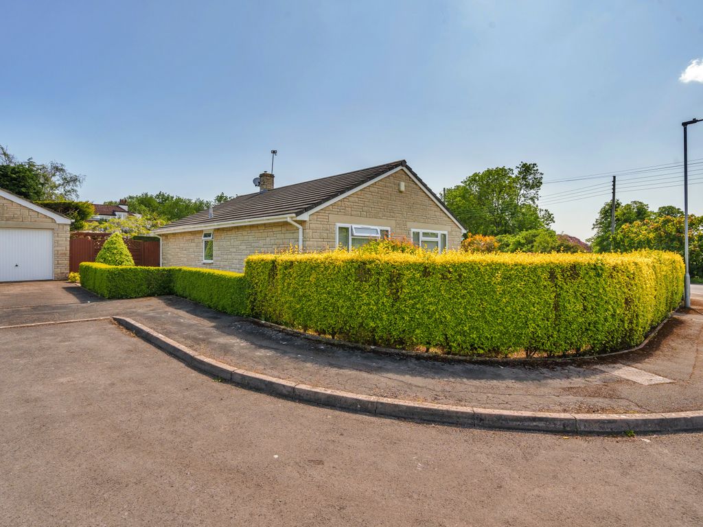 3 bed bungalow for sale in Birchwood Drive, Failand, Bristol, North Somerset BS8, £600,000