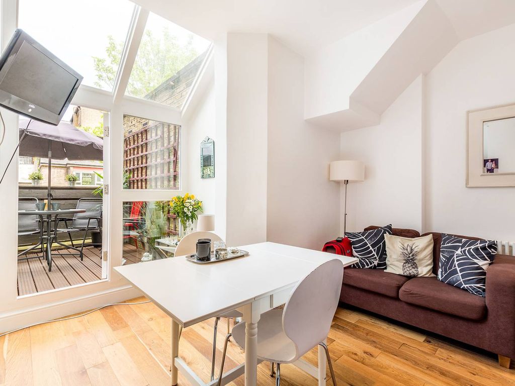 1 bed flat for sale in Westbourne Park Road, Notting Hill, London W11, £500,000