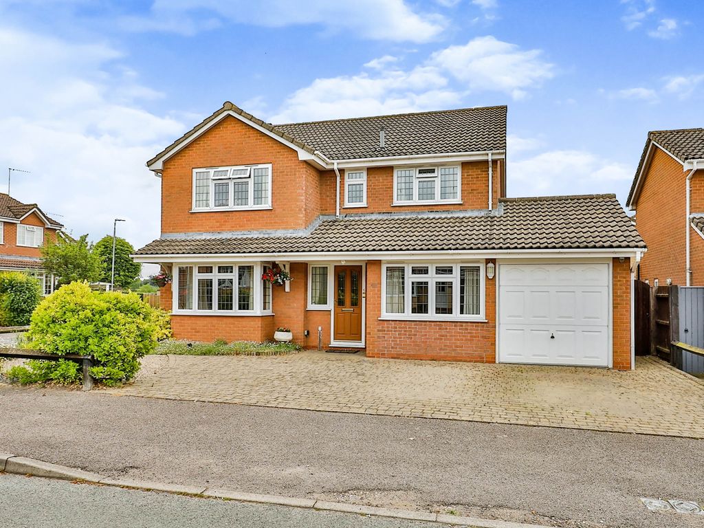 4 bed detached house for sale in Shepherds Fold, Swaffham PE37, £400,000