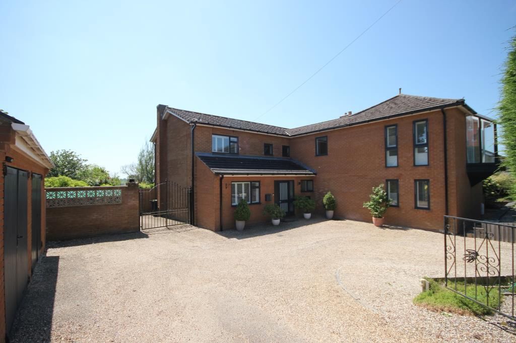 5 bed detached house for sale in The Row, Sutton, Ely CB6, £735,000