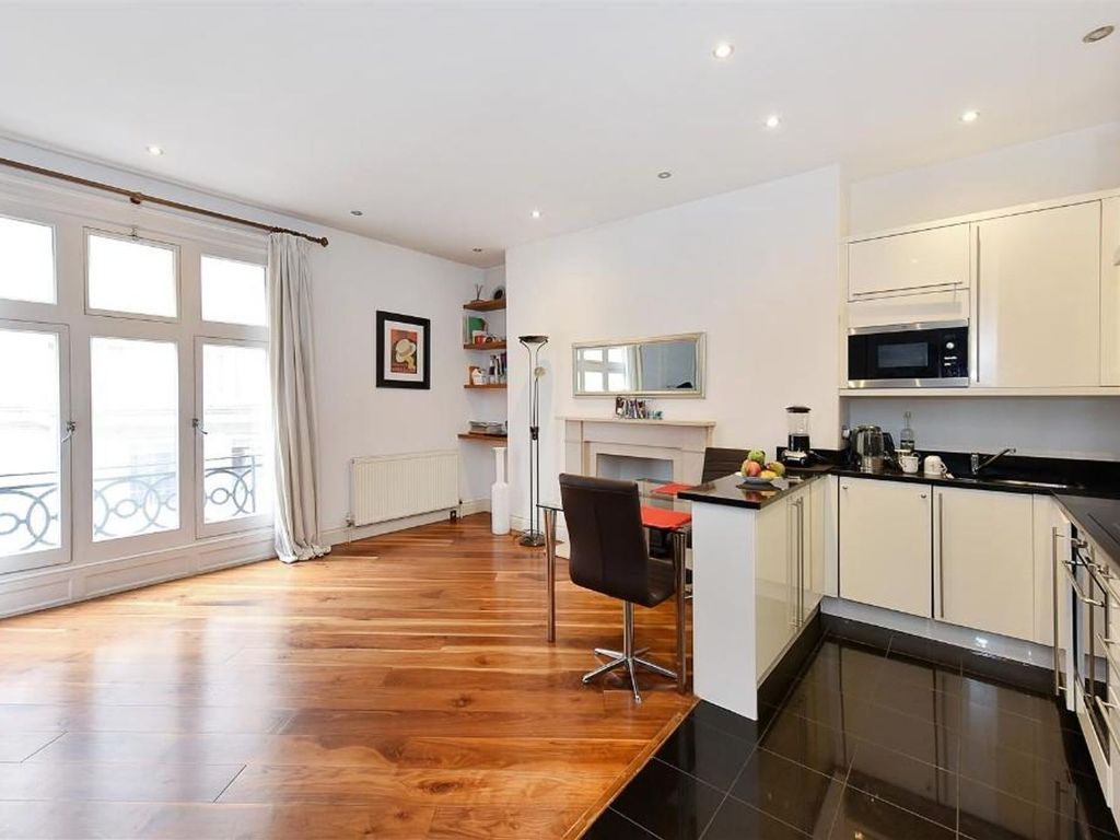 1 bed flat for sale in Dunraven Street, Mayfair W1K, £1,200,000