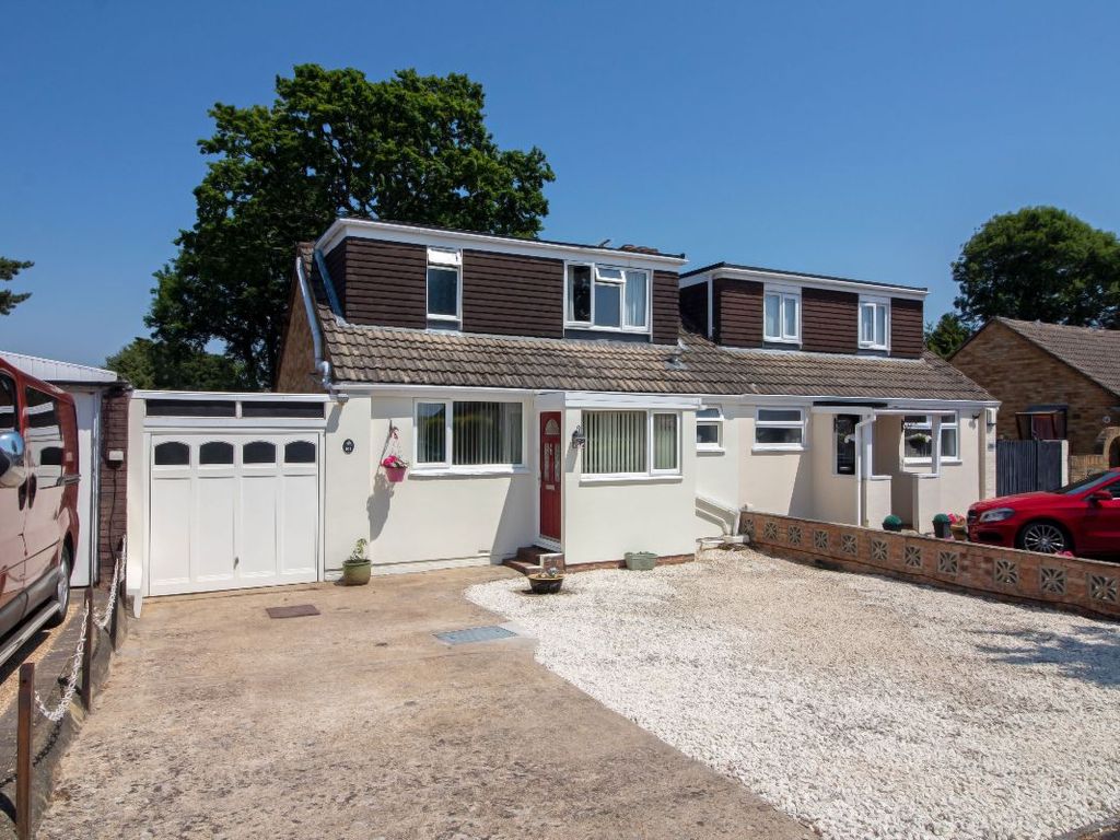 3 bed semi-detached bungalow for sale in Silverdale Drive, Waterlooville PO7, £345,000