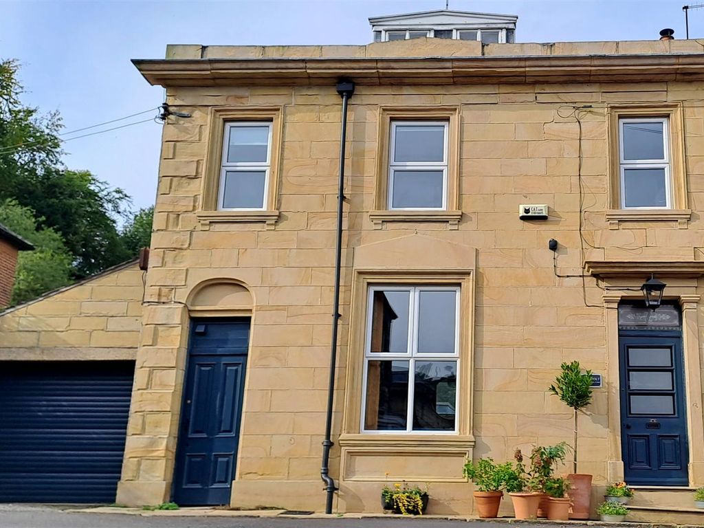 4 bed property for sale in The Holt, Hightown Lane, Holmfirth HD9, £575,000