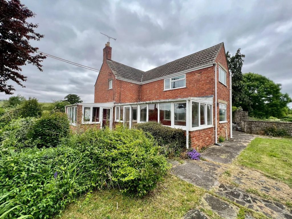 3 bed detached house for sale in Dog Gate Lane, Hystfield, Berkeley GL13, £750,000