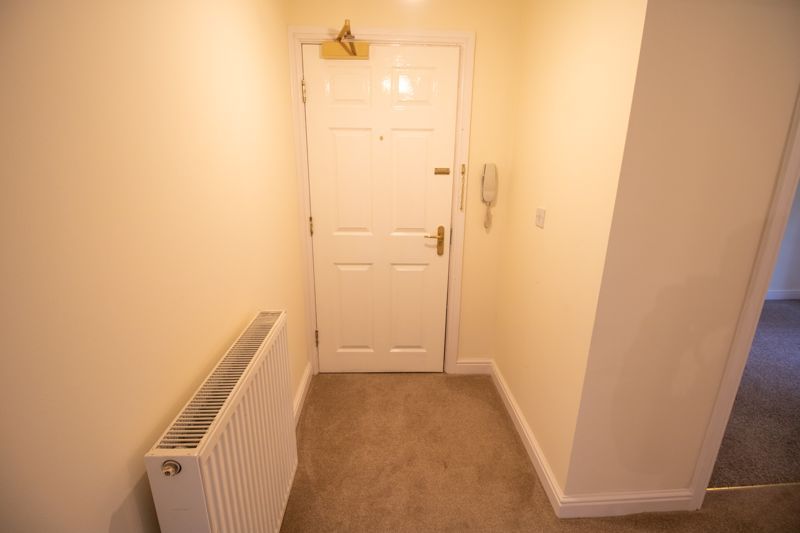 2 bed flat to rent in Barton Street, Farnworth, Bolton BL4, £750 pcm