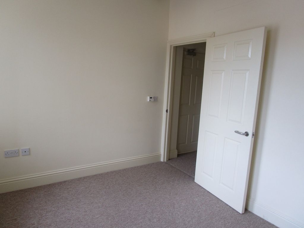 2 bed flat to rent in Apartment 7, Tabor Chapel, Commercial Street, Maesteg, Bridgend. CF34, £690 pcm