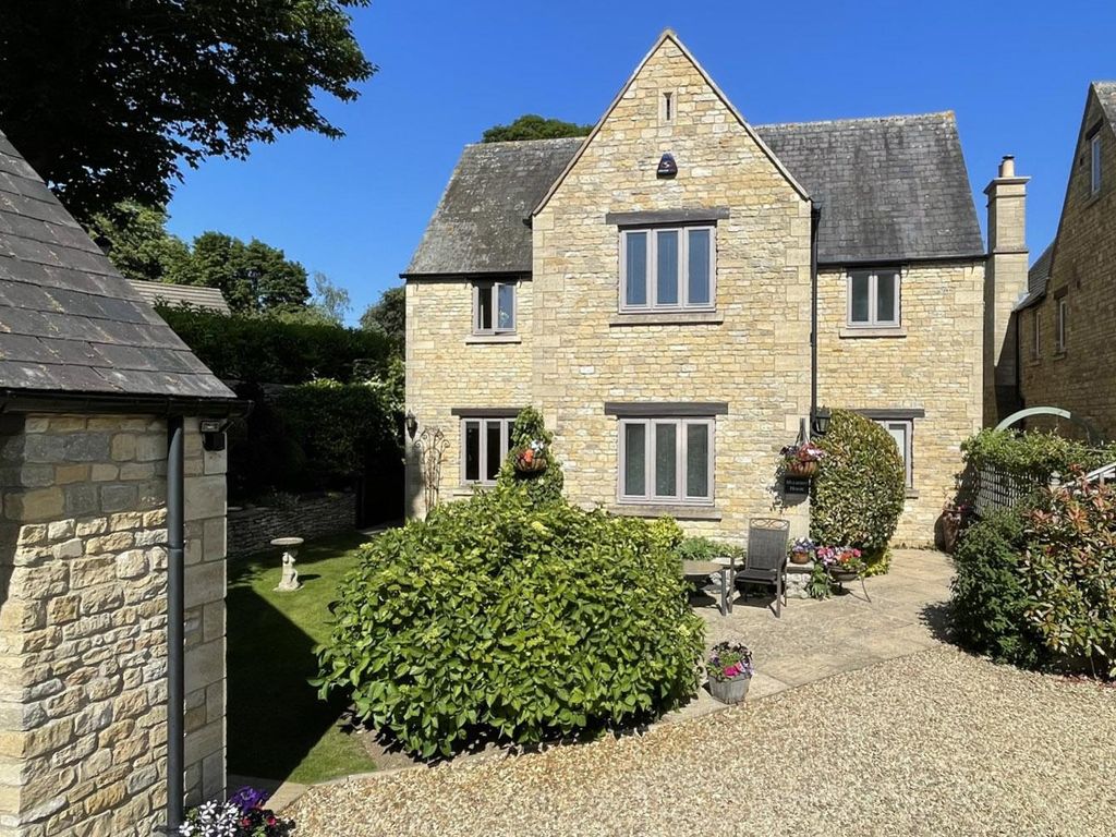 5 bed detached house for sale in Church Lane, Seaton, Oakham LE15, £850,000