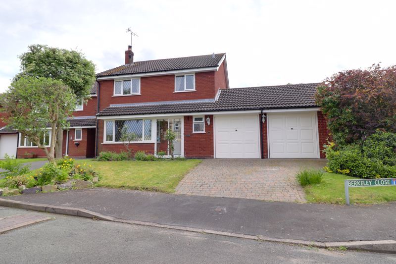 4 bed detached house for sale in Berkeley Close, Gnosall, Stafford ST20, £435,000