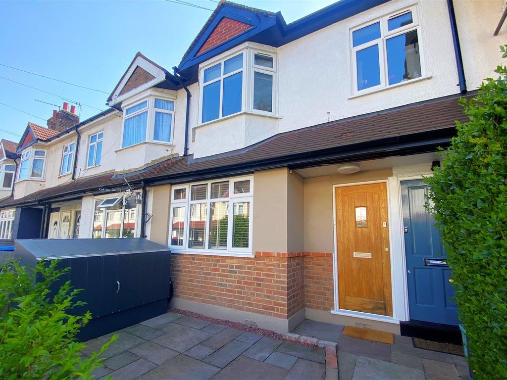 2 bed flat for sale in Kimble Road, Colliers Wood, London SW19, £425,000