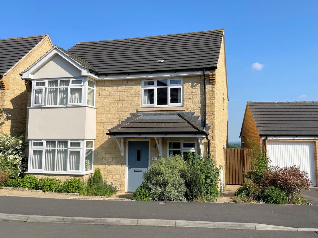 4 bed detached house for sale in Wincanton, Somerset BA9, £415,000