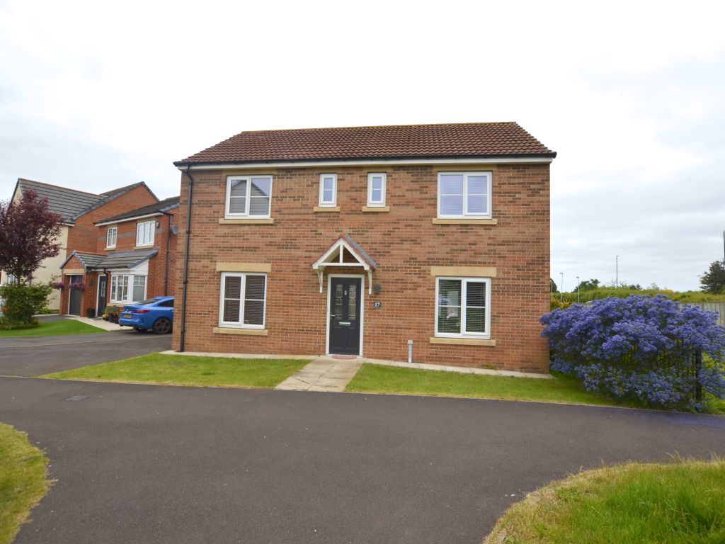 4 bed detached house for sale in Kingfisher Road, Washington NE38, £299,950