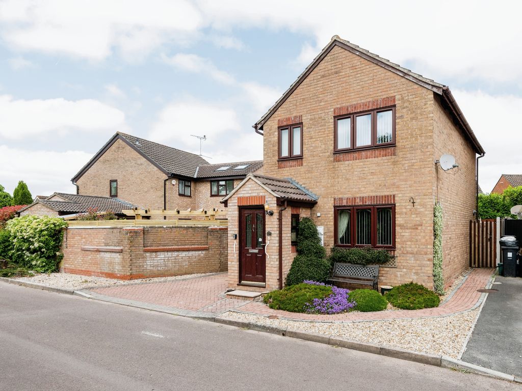 3 bed detached house for sale in Hawthorn Close, Wotton-Under-Edge GL12, £360,000