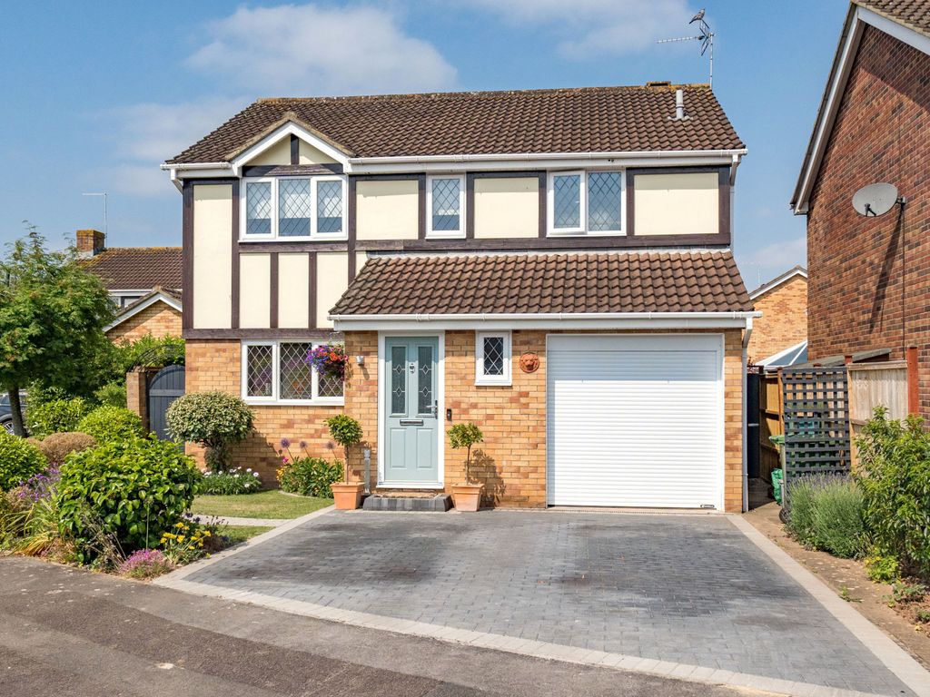 4 bed detached house for sale in Aintree Drive, Bristol, South Gloucestershire BS16, £540,000