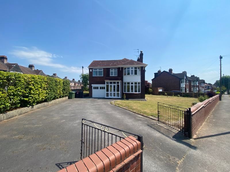 3 bed detached house for sale in Moss Road, Winnington CW8, £379,950