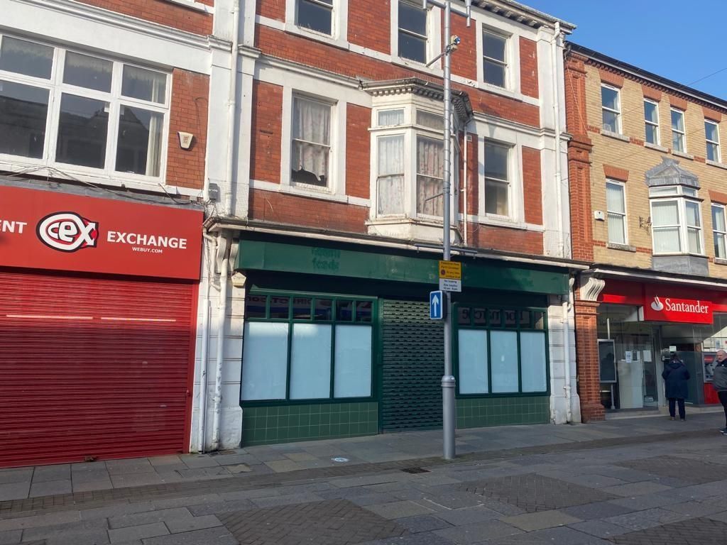Retail premises to let in Prime Retail Unit, 11 Adare Street, Bridgend CF31, £10,000 pa