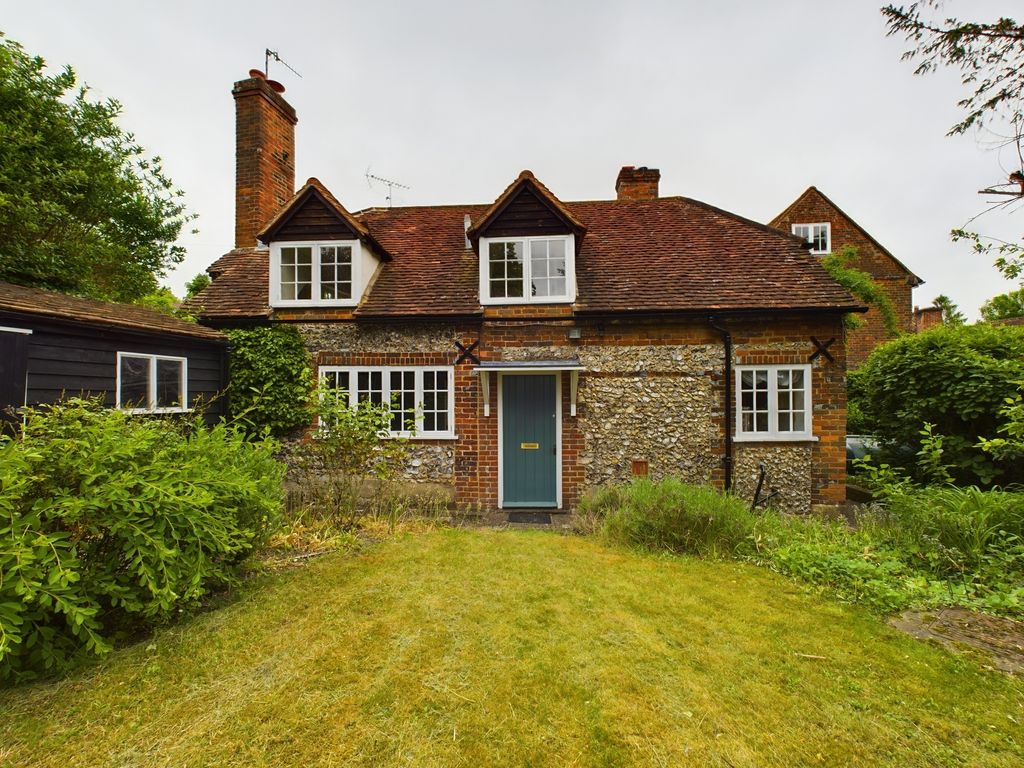 2 bed cottage for sale in High Street, West Wycombe, High Wycombe HP14, £525,000
