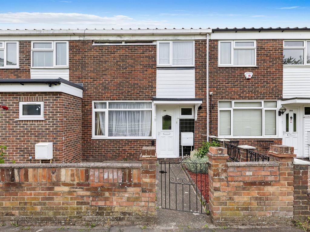 3 bed terraced house for sale in Spackmans Way, Slough SL1, £340,000
