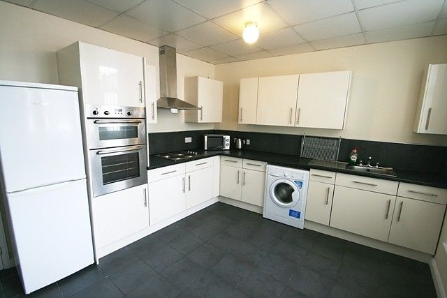 4 bed flat to rent in North Bridge Street, Sunderland SR5, £985 pcm