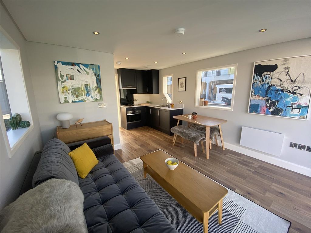New home, 1 bed houseboat for sale in Brighton Marina Village, Brighton BN2, £198,000