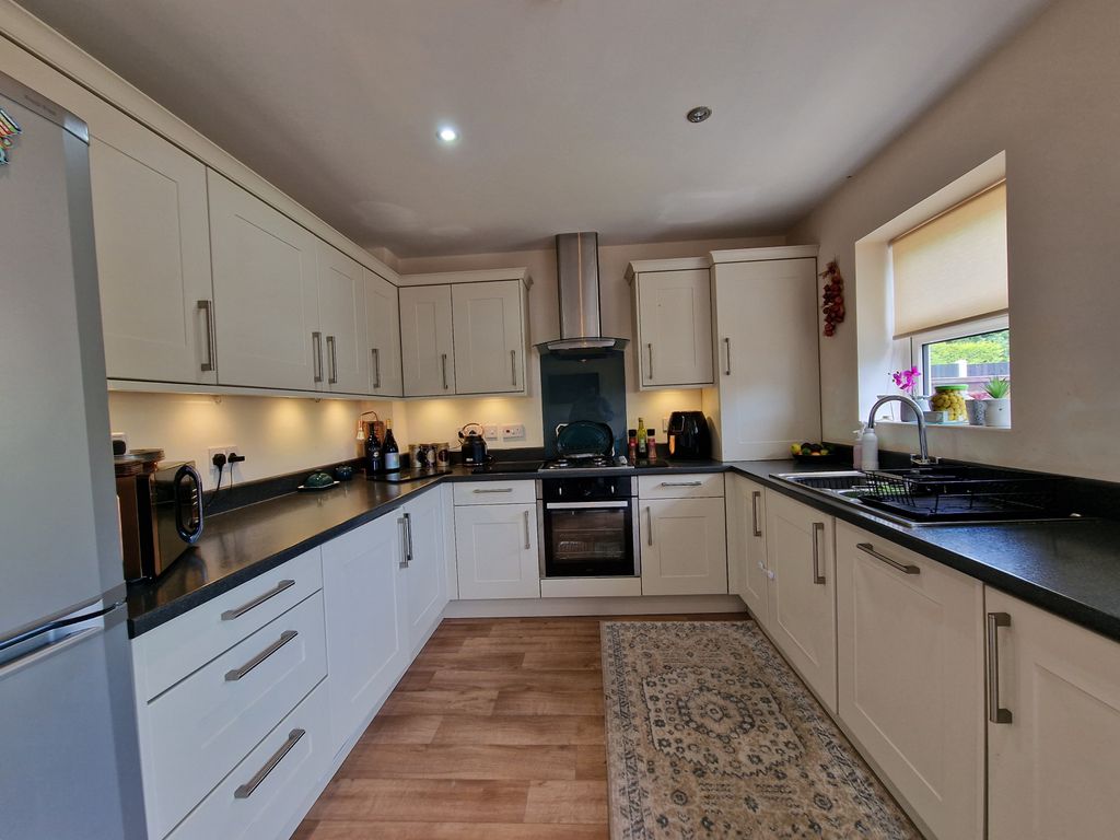 4 bed semi-detached house for sale in Shaw Lane, Wolverhampton WV6, £340,000