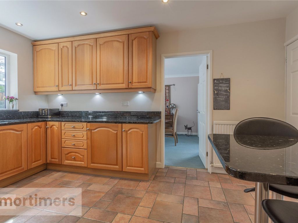 5 bed detached house for sale in Longworth Road, Billington, Clitheroe, Lancashire BB7, £425,000
