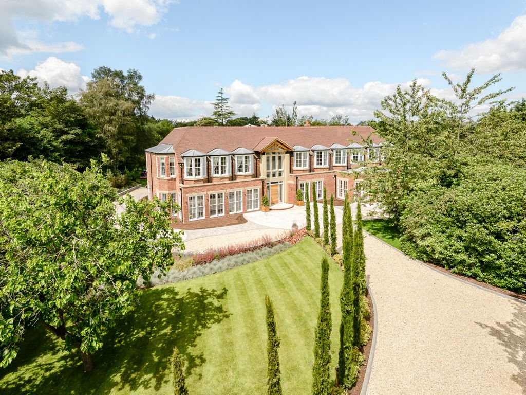 6 bed detached house for sale in Fulmer Common Road, Fulmer SL0, £5,000,000